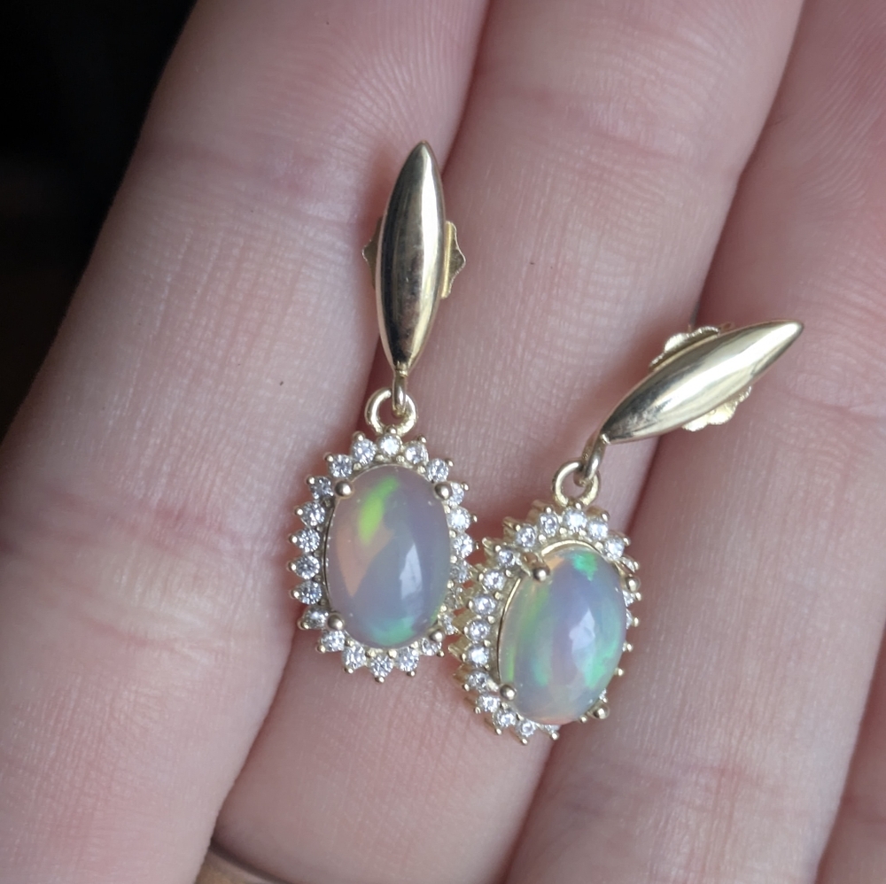 Elegant S925 Geniune Opal Earrings